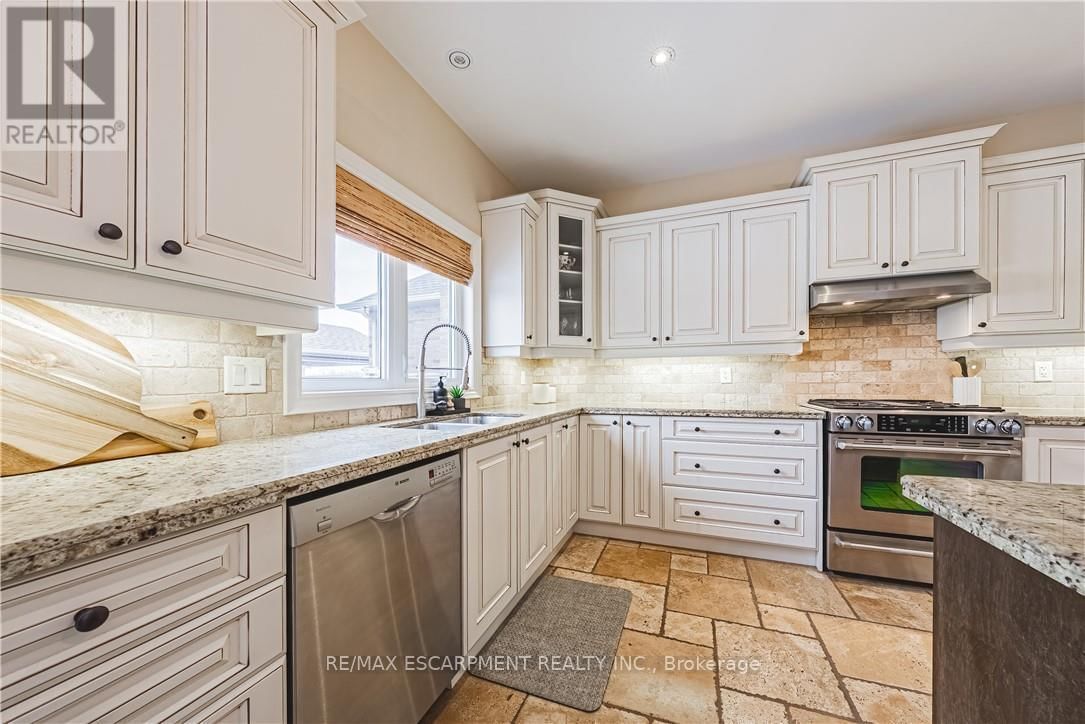 35 GRETI DRIVE Image 12