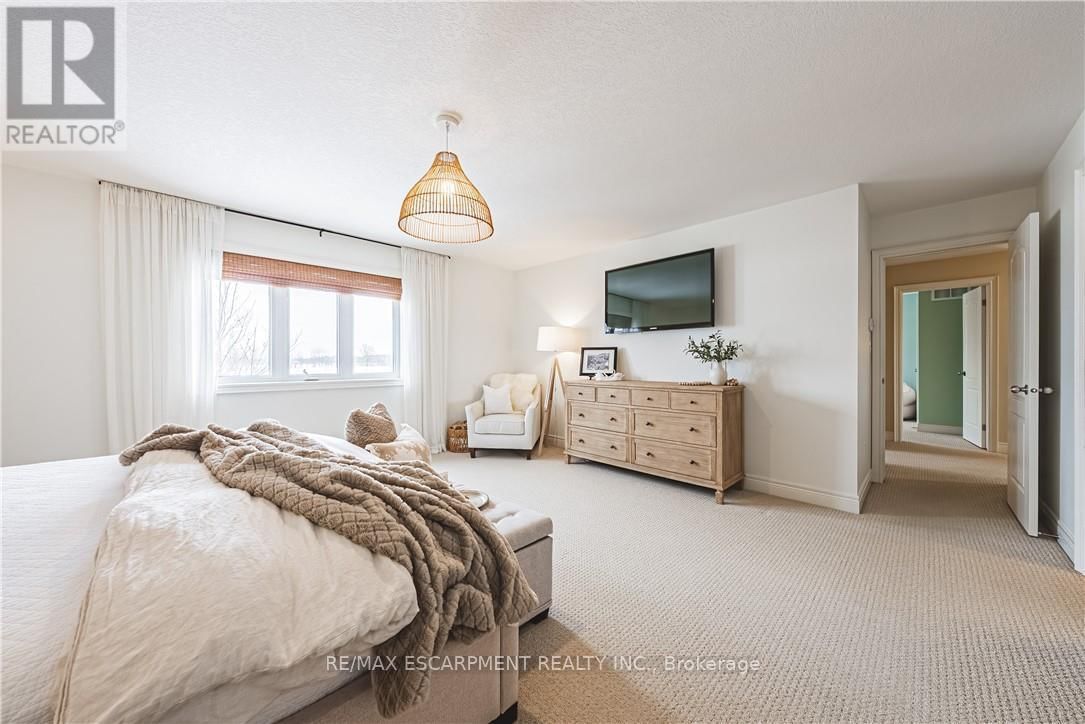 35 GRETI DRIVE Image 23