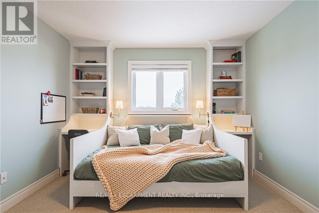 35 GRETI DRIVE Image 28