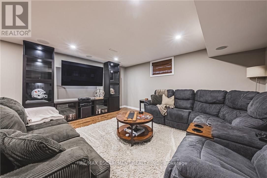 35 GRETI DRIVE Image 33