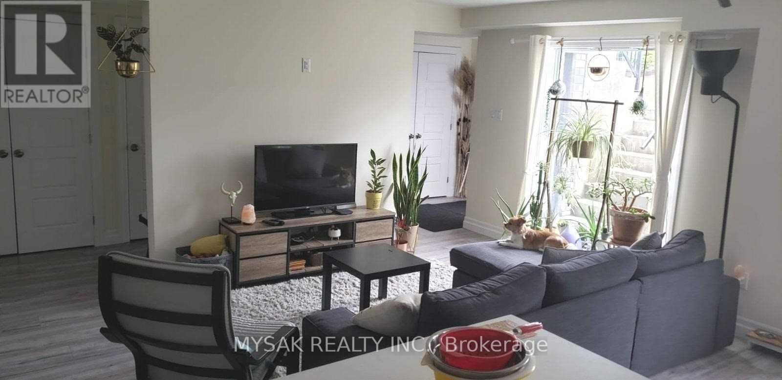 1 - 293 BLUCHER BOULEVARD Image 4