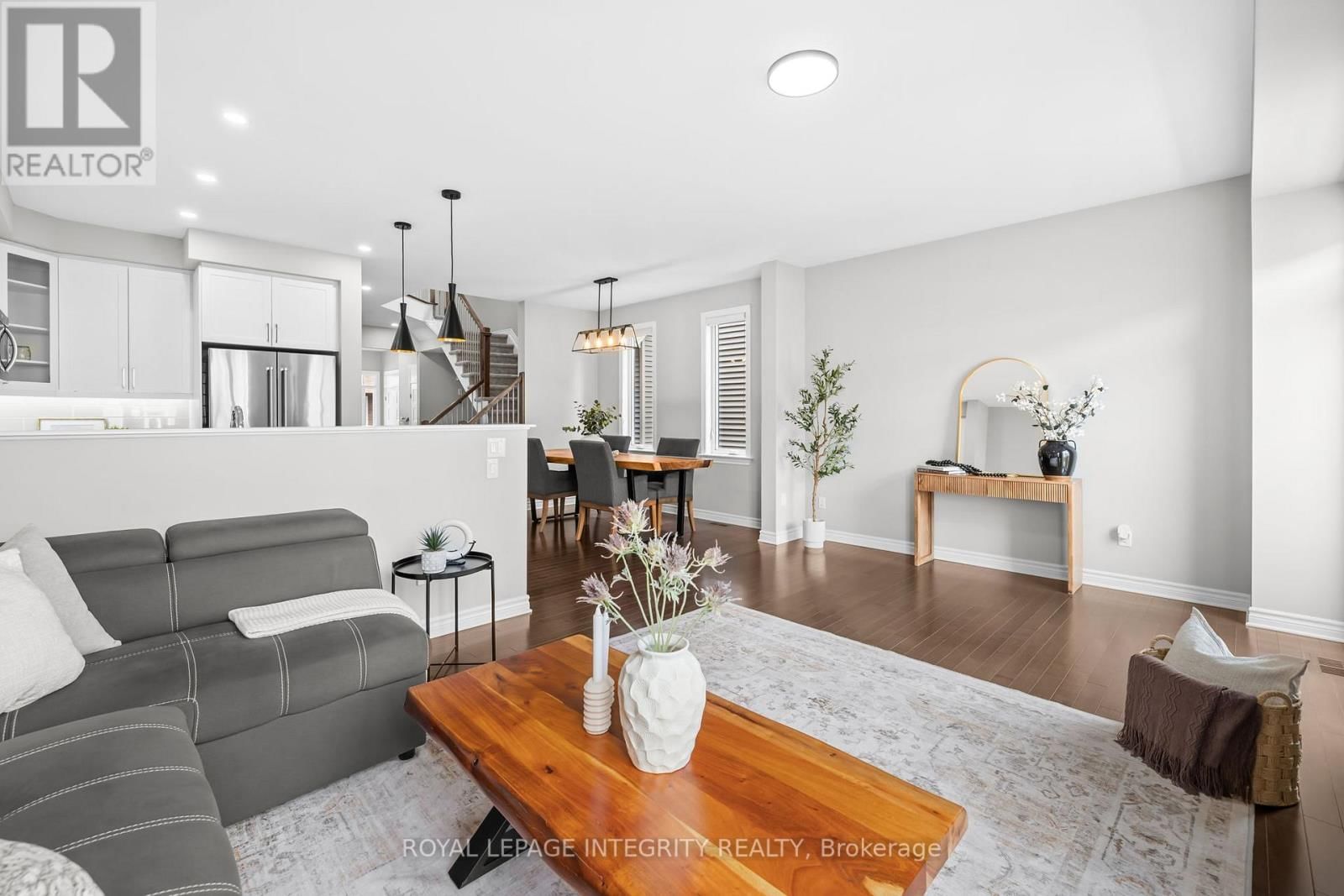 821 INDICA STREET Image 11