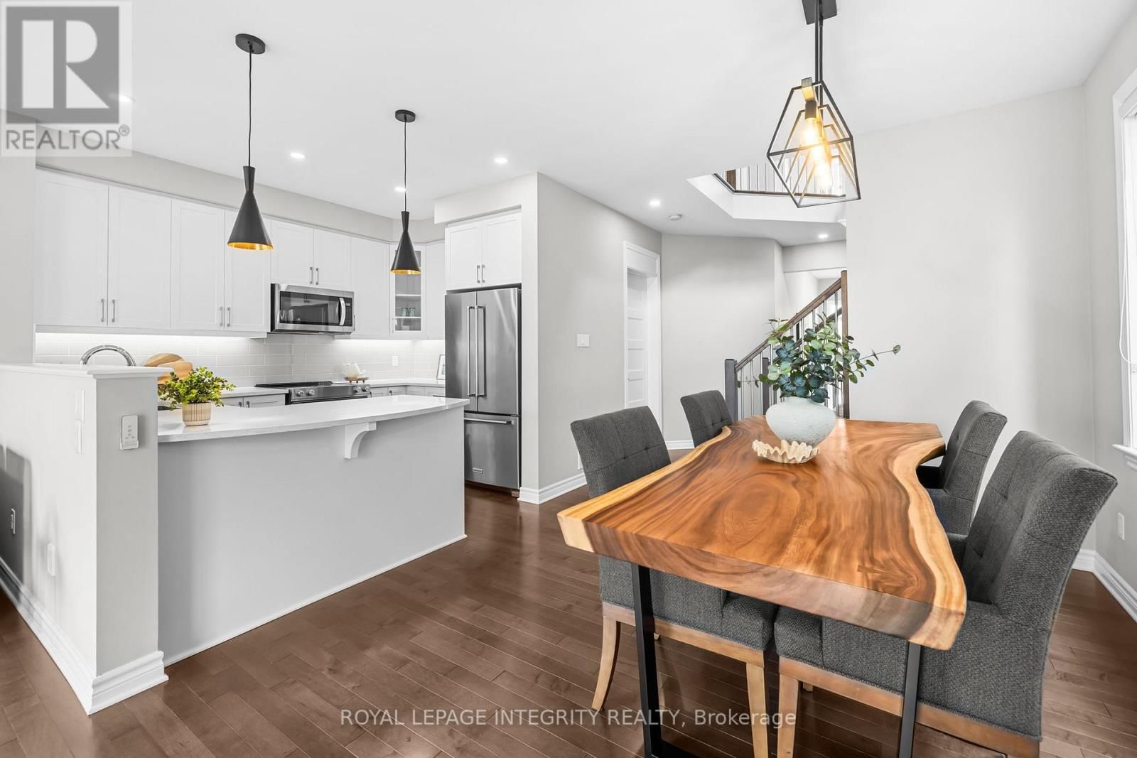 821 INDICA STREET Image 15