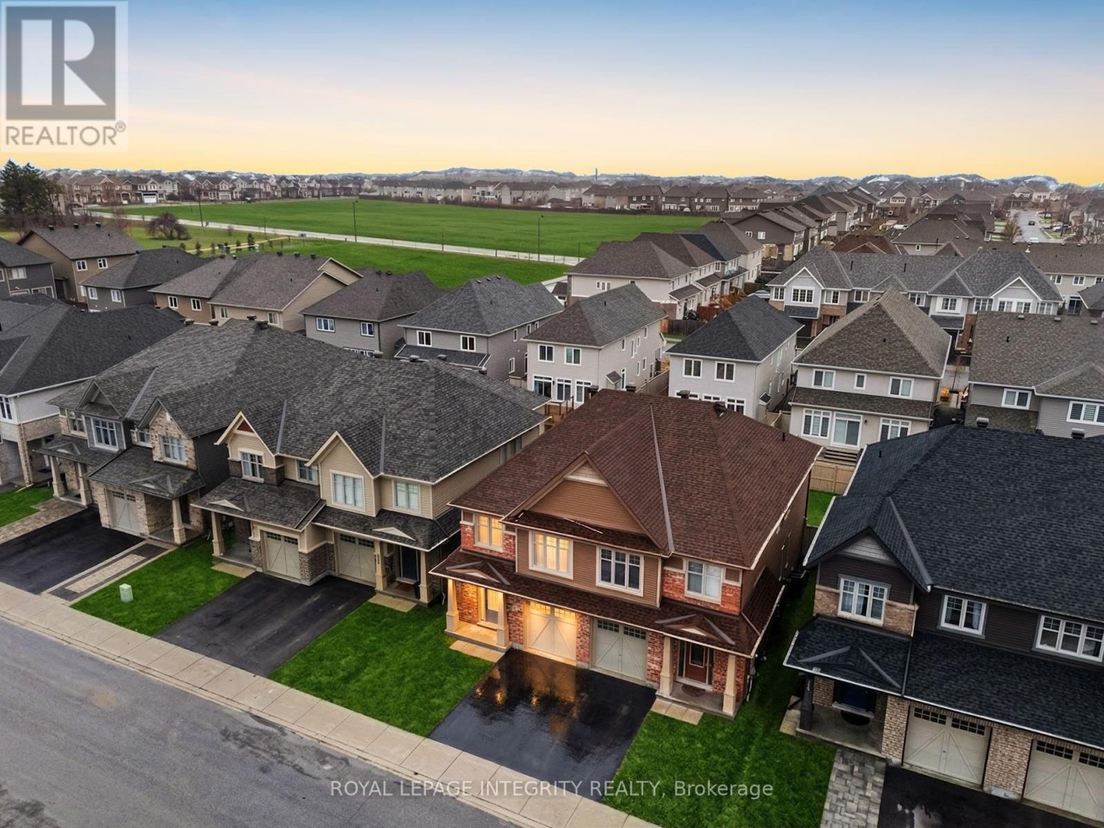 821 INDICA STREET Image 2