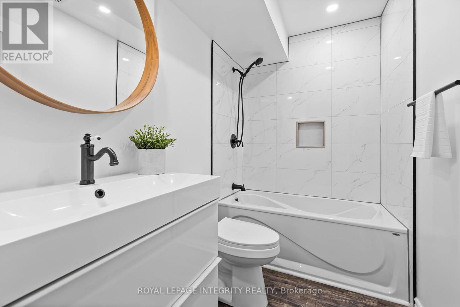 821 INDICA STREET Image 36