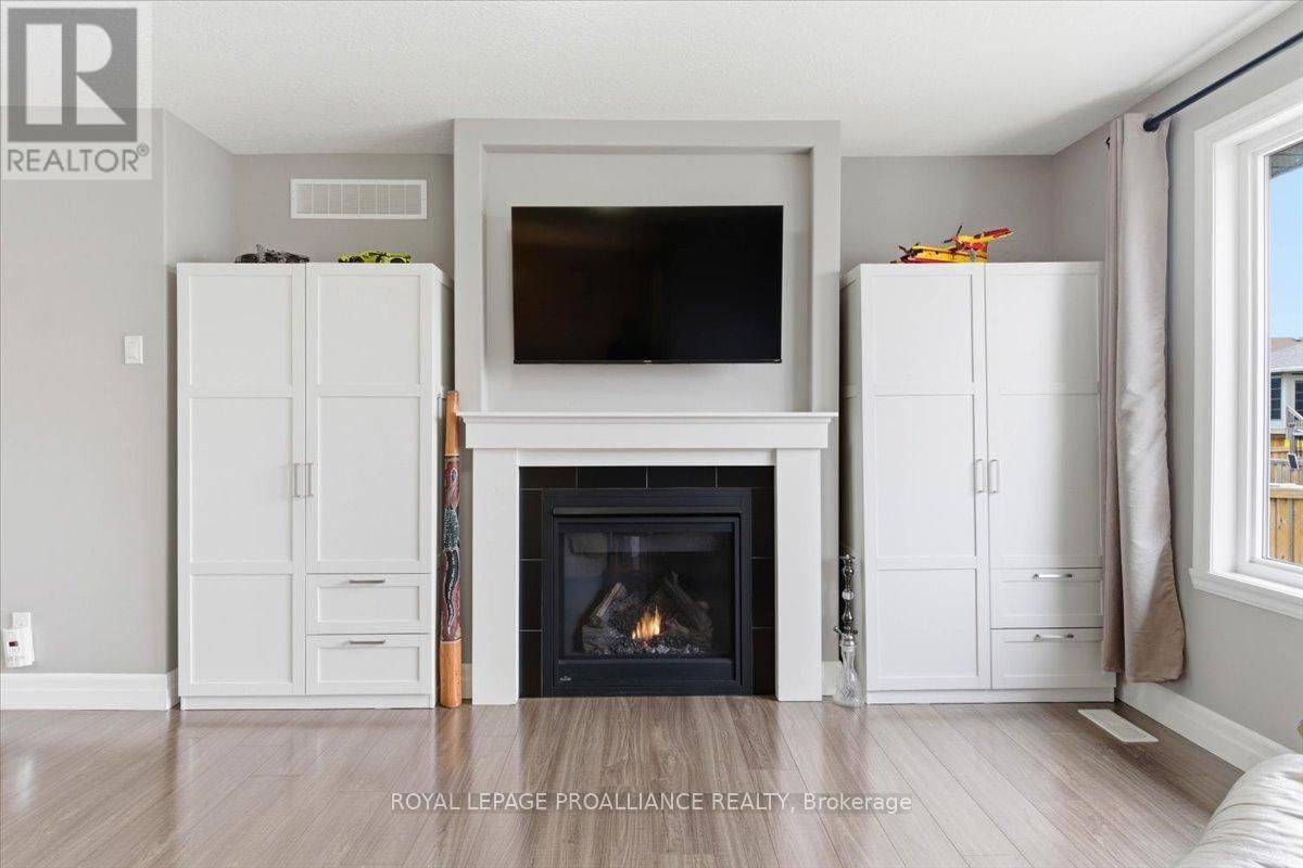 68 CORTLAND CRESCENT Image 19