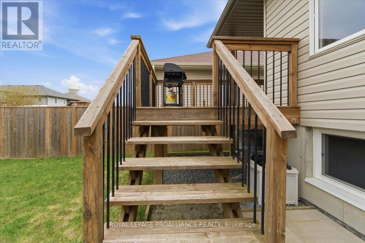 68 CORTLAND CRESCENT Image 43