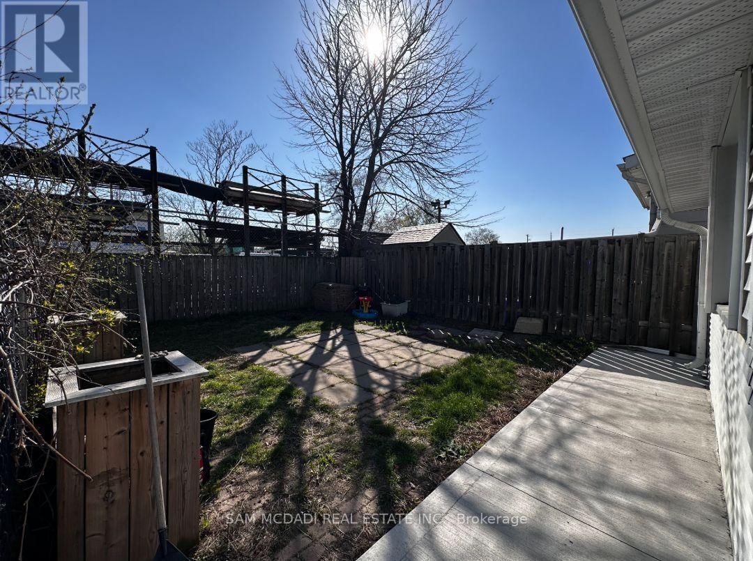 266 BEACH ROAD Image 2