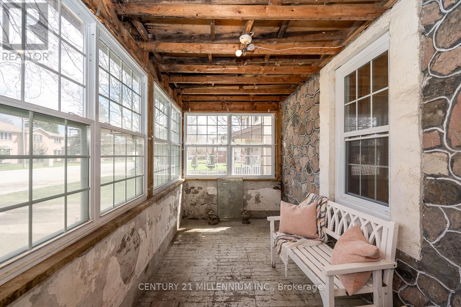 18 CROZIER STREET Image 9