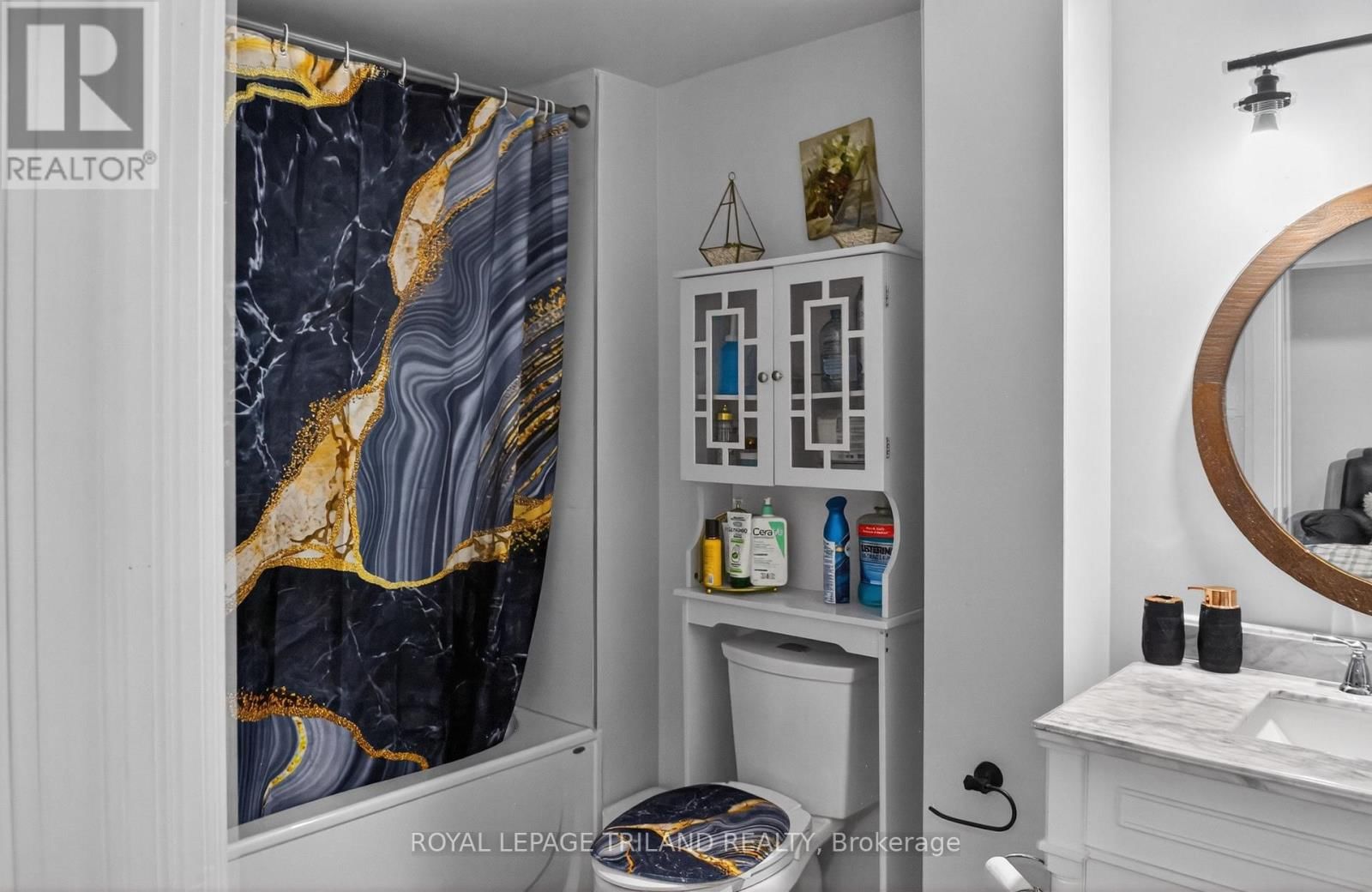 112 CLARENDON CRESCENT Image 24