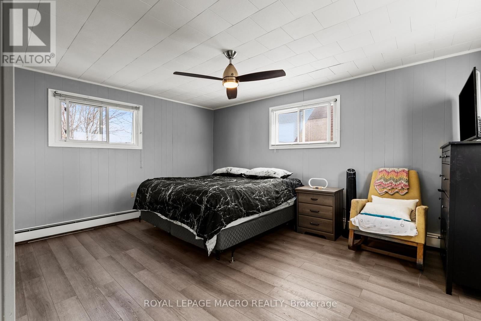 205 MITCHELL STREET Image 20