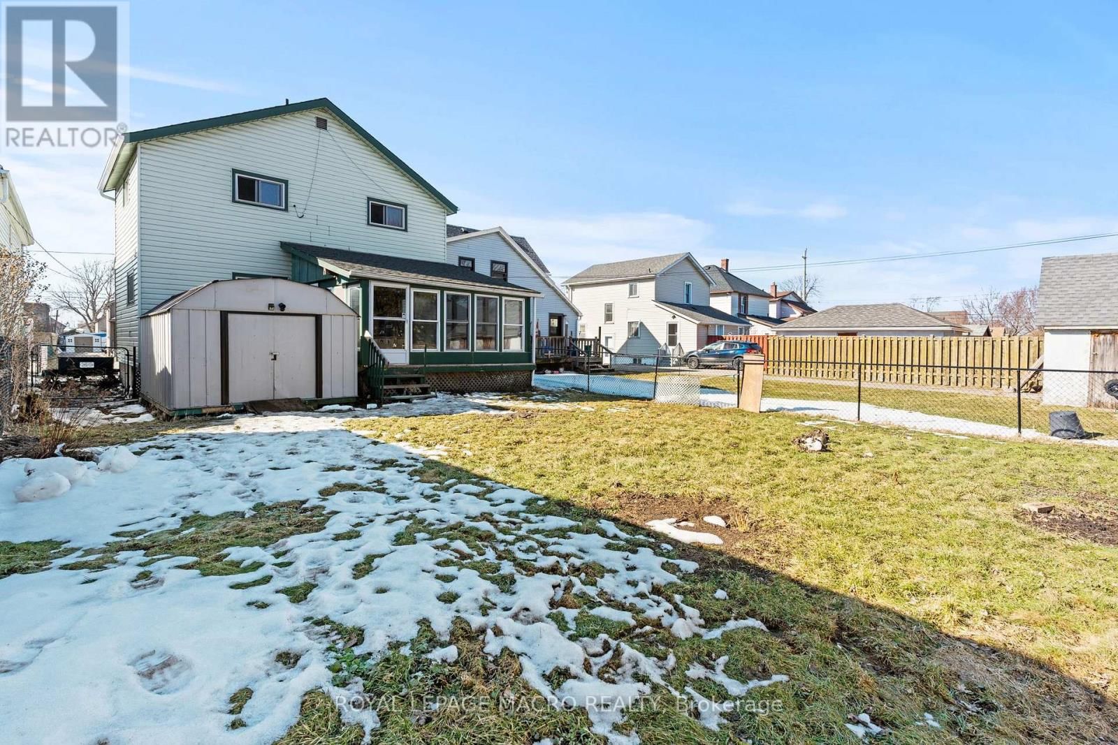 205 MITCHELL STREET Image 28