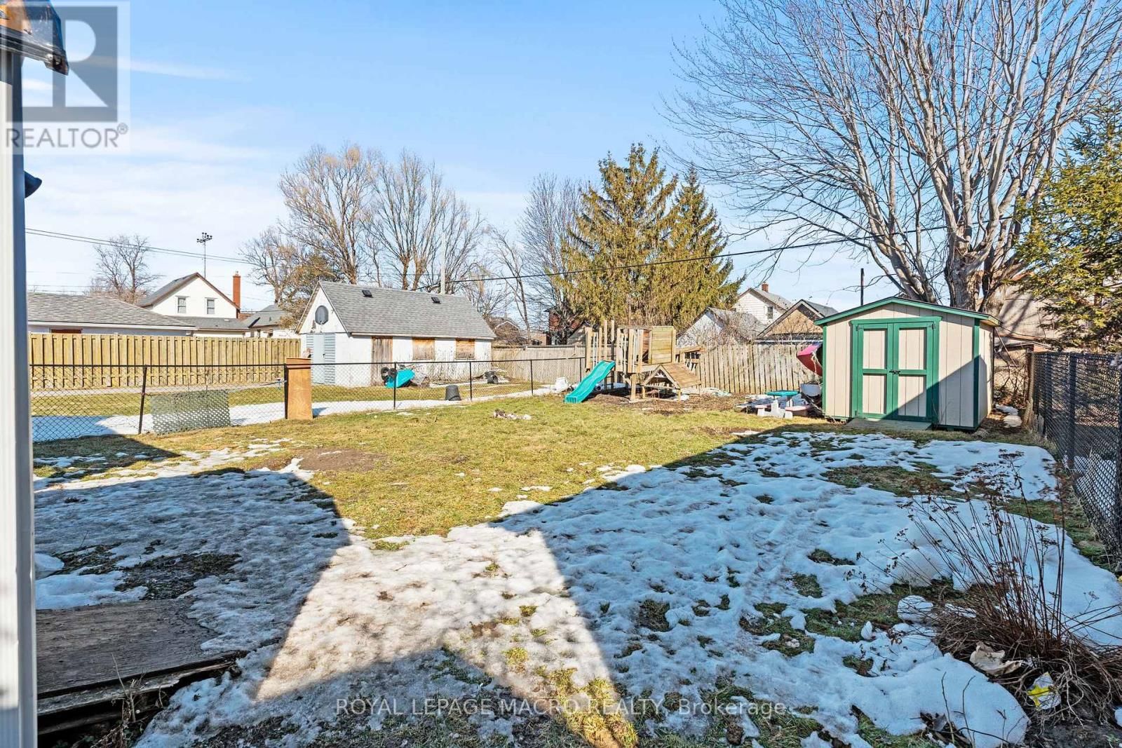 205 MITCHELL STREET Image 29