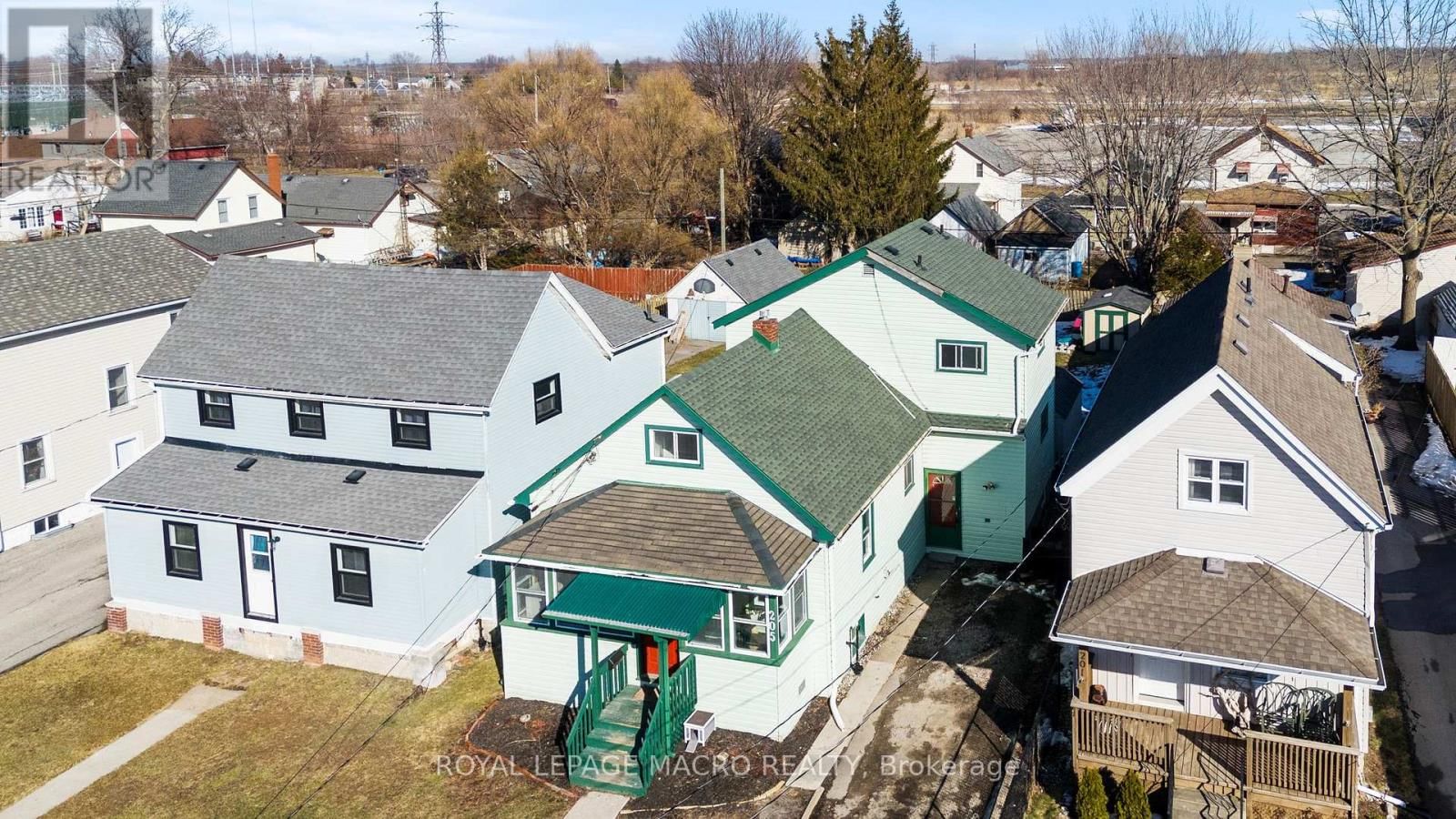 205 MITCHELL STREET Image 30