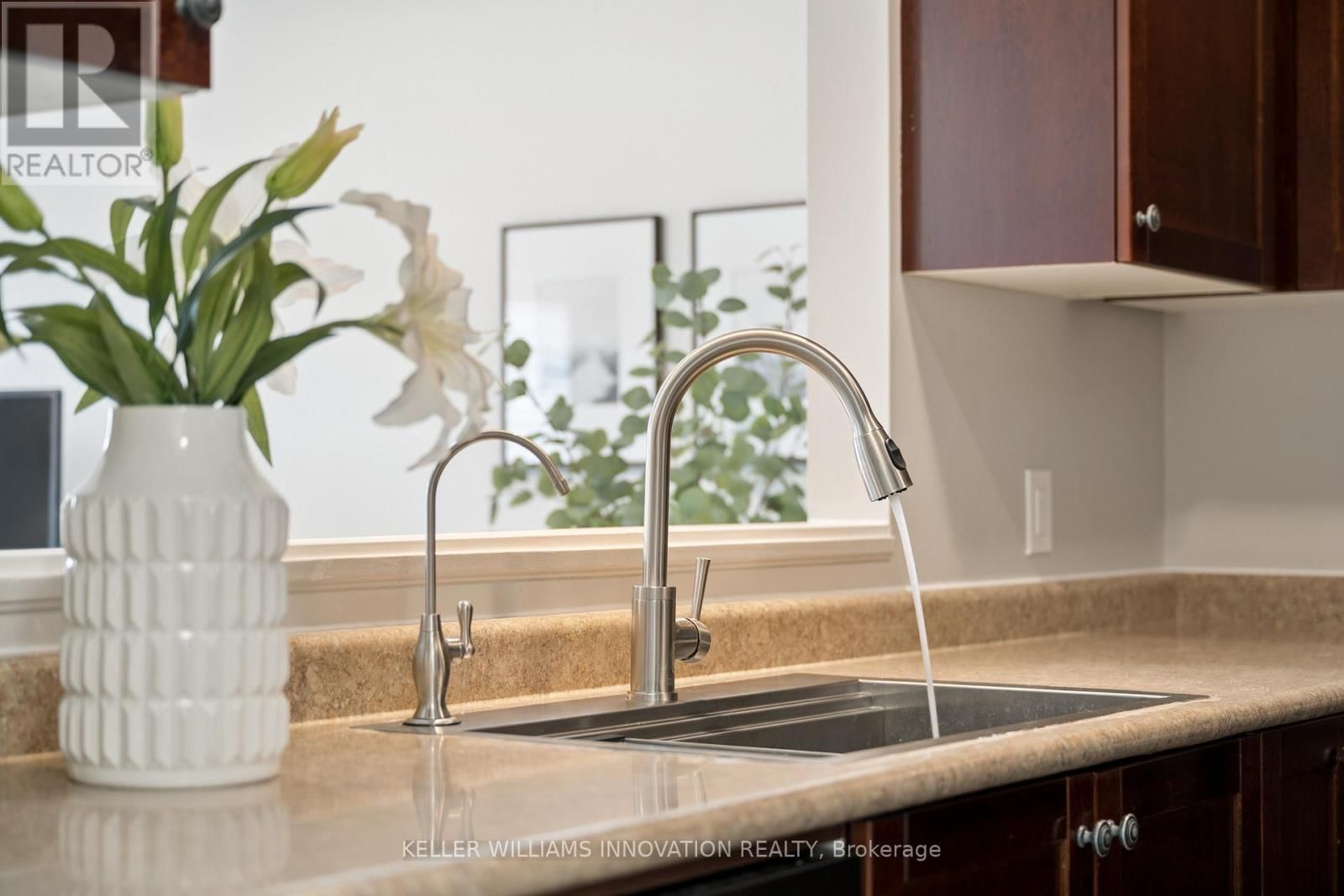 951 ZELLER CRESCENT Image 15