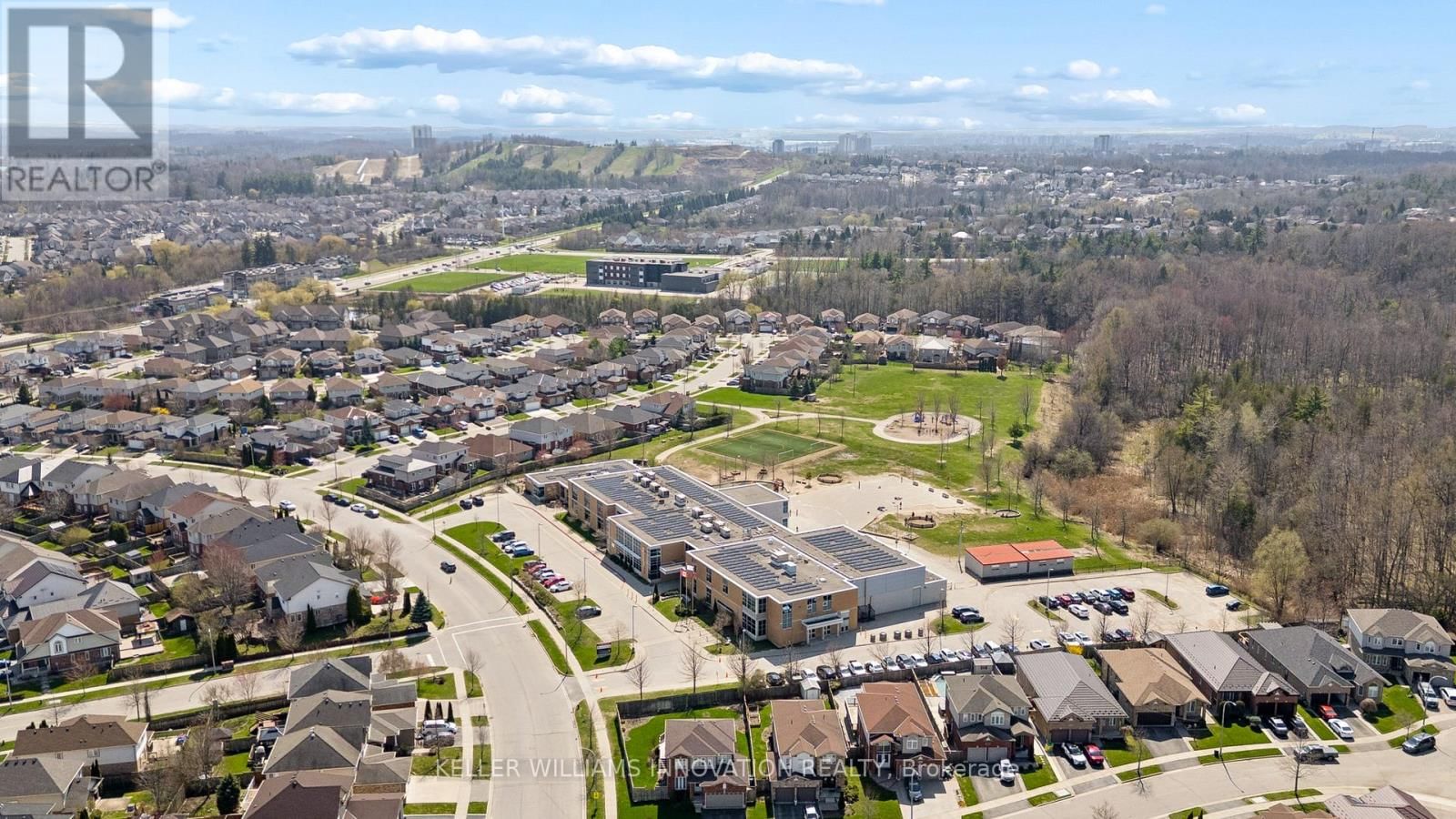 951 ZELLER CRESCENT Image 39