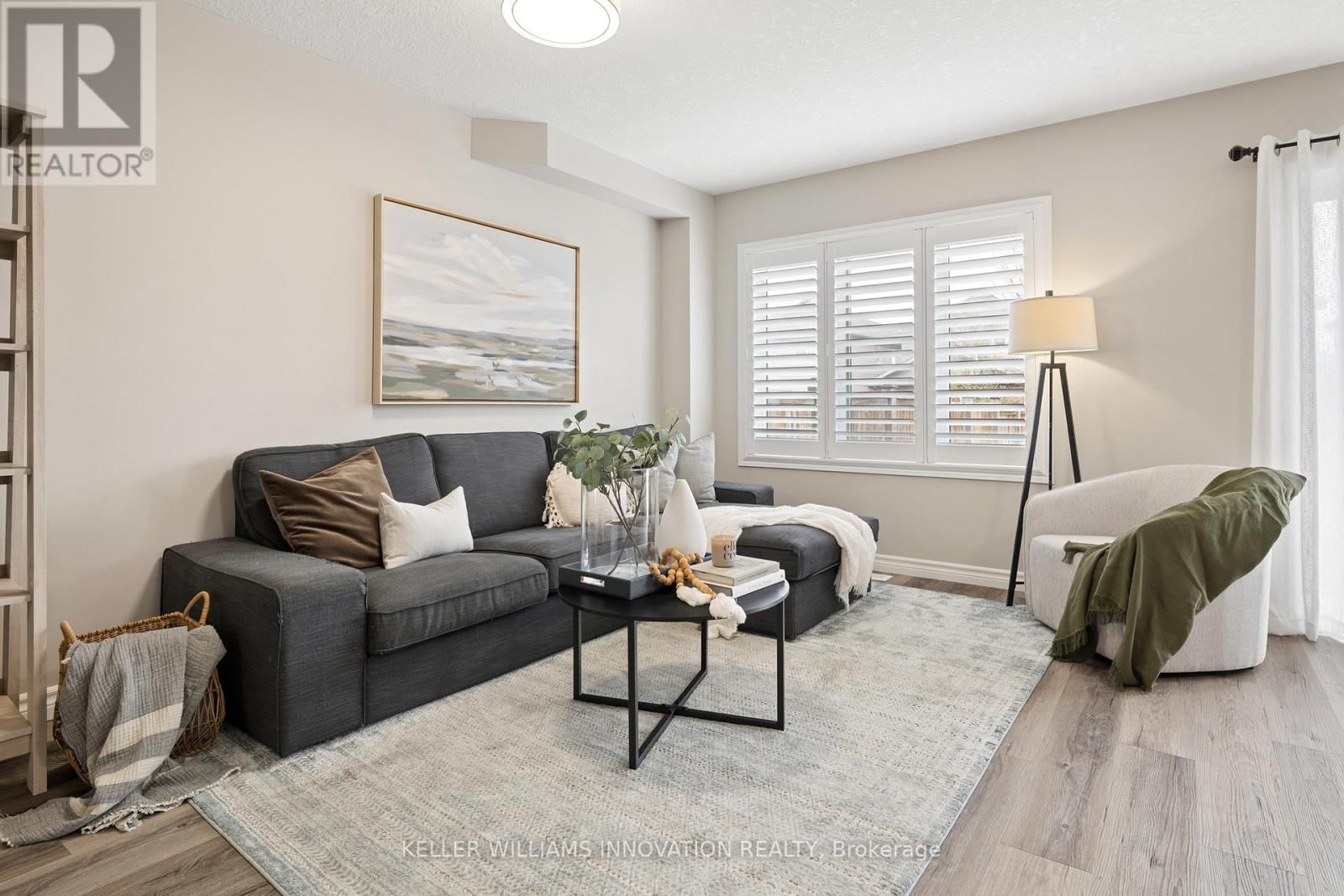 951 ZELLER CRESCENT Image 9