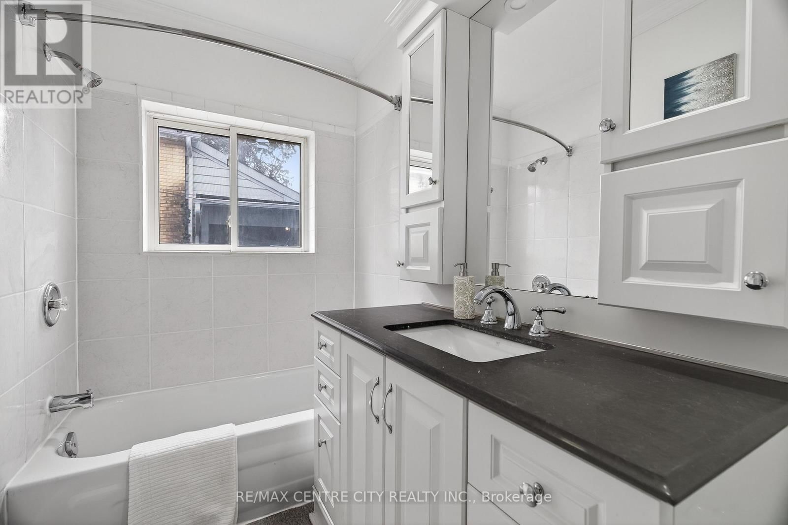 139 MAMELON STREET Image 19