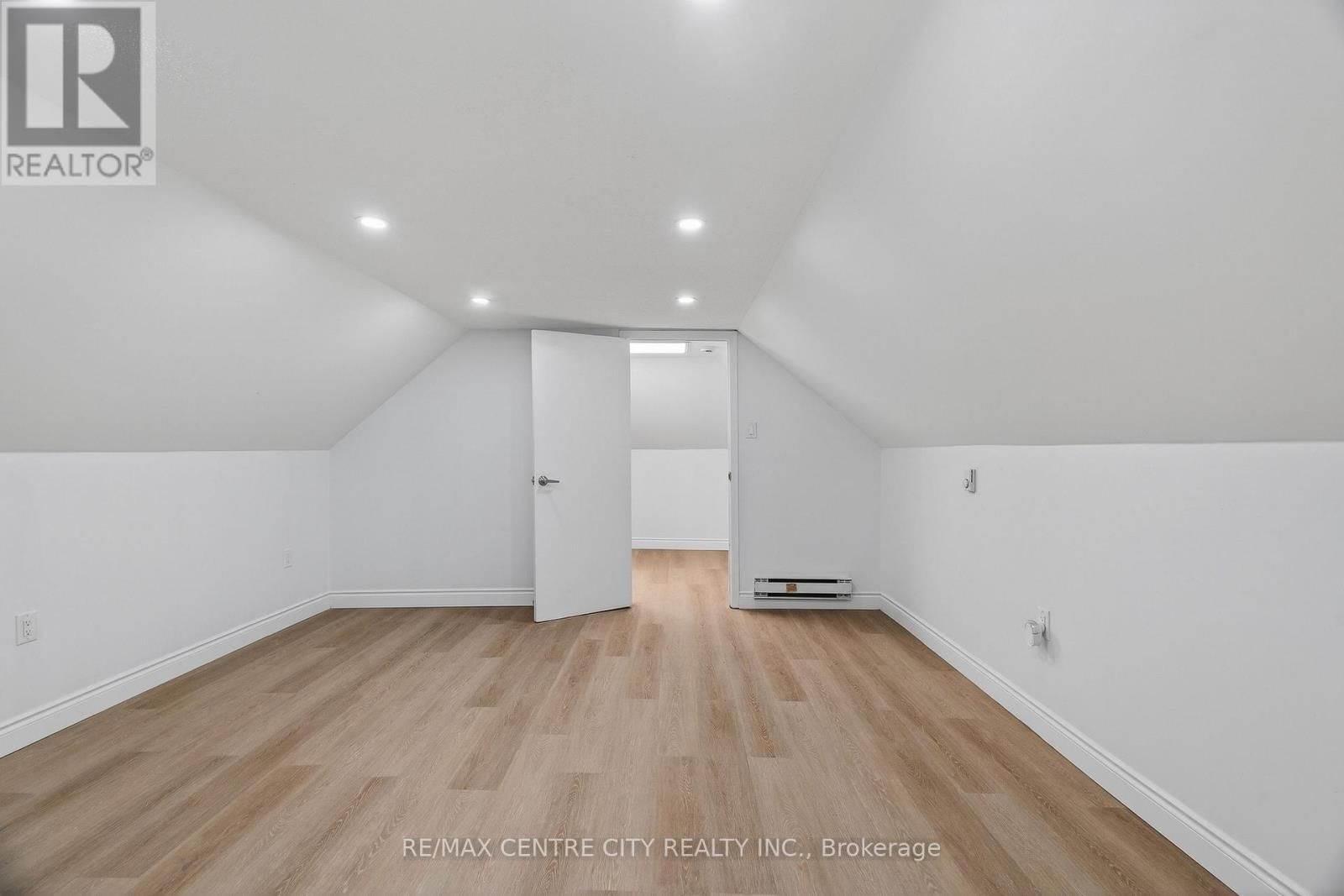 139 MAMELON STREET Image 24