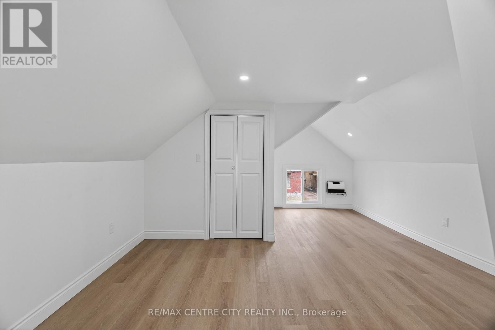 139 MAMELON STREET Image 25