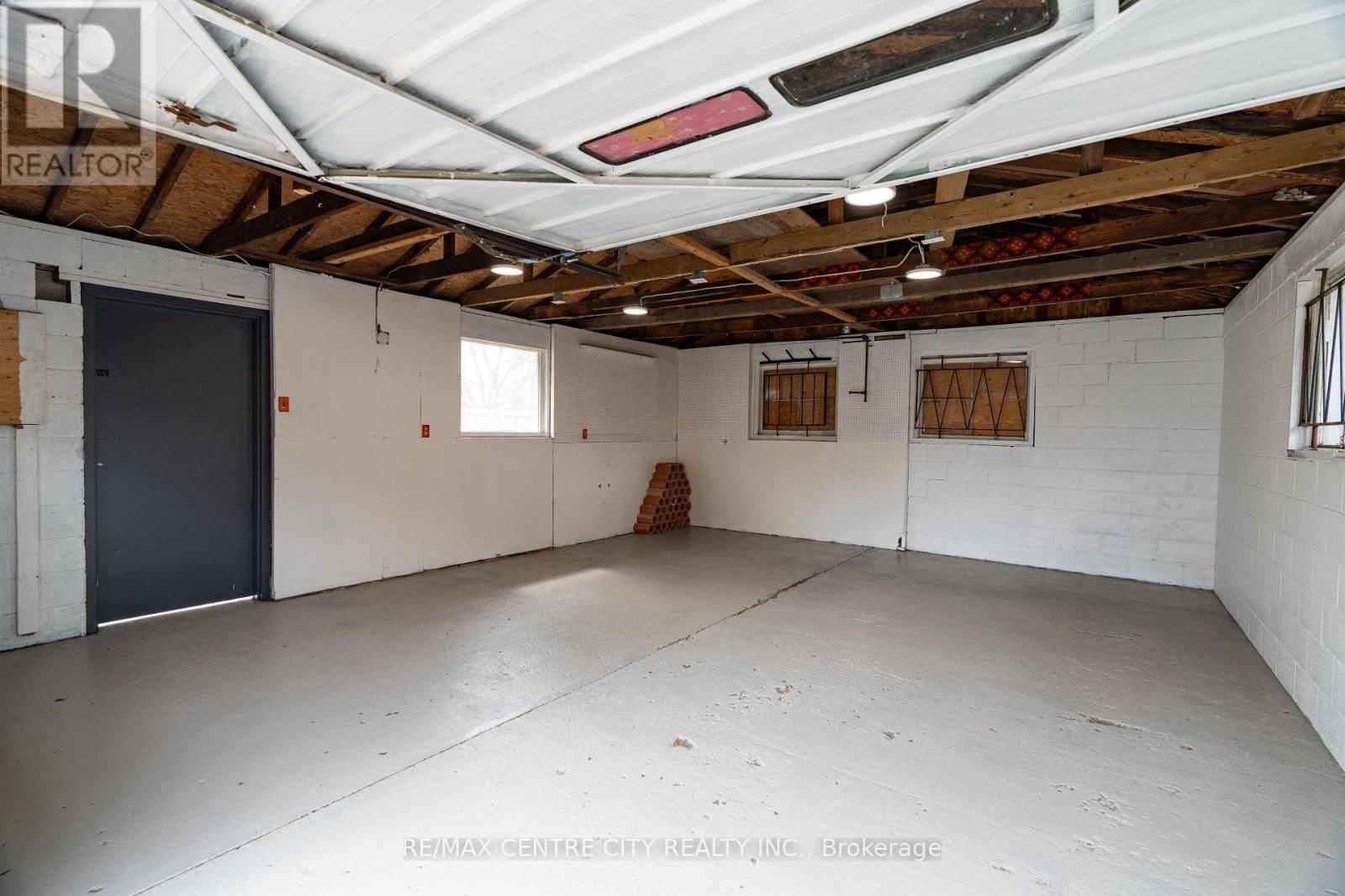 139 MAMELON STREET Image 38