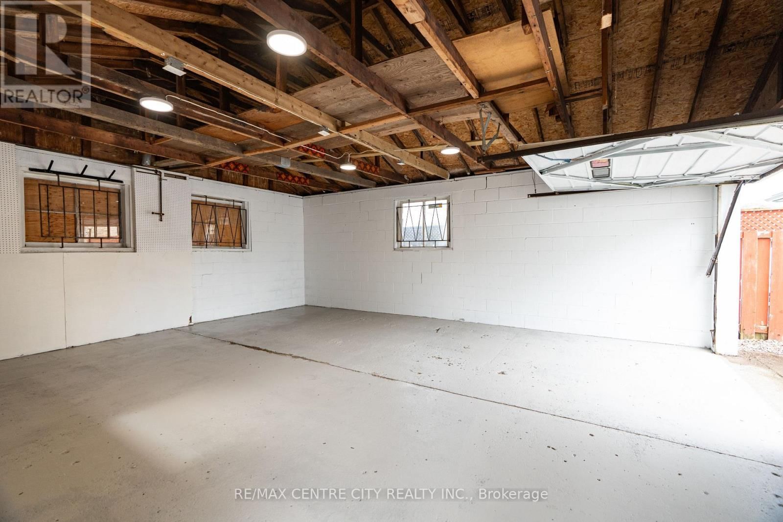 139 MAMELON STREET Image 39