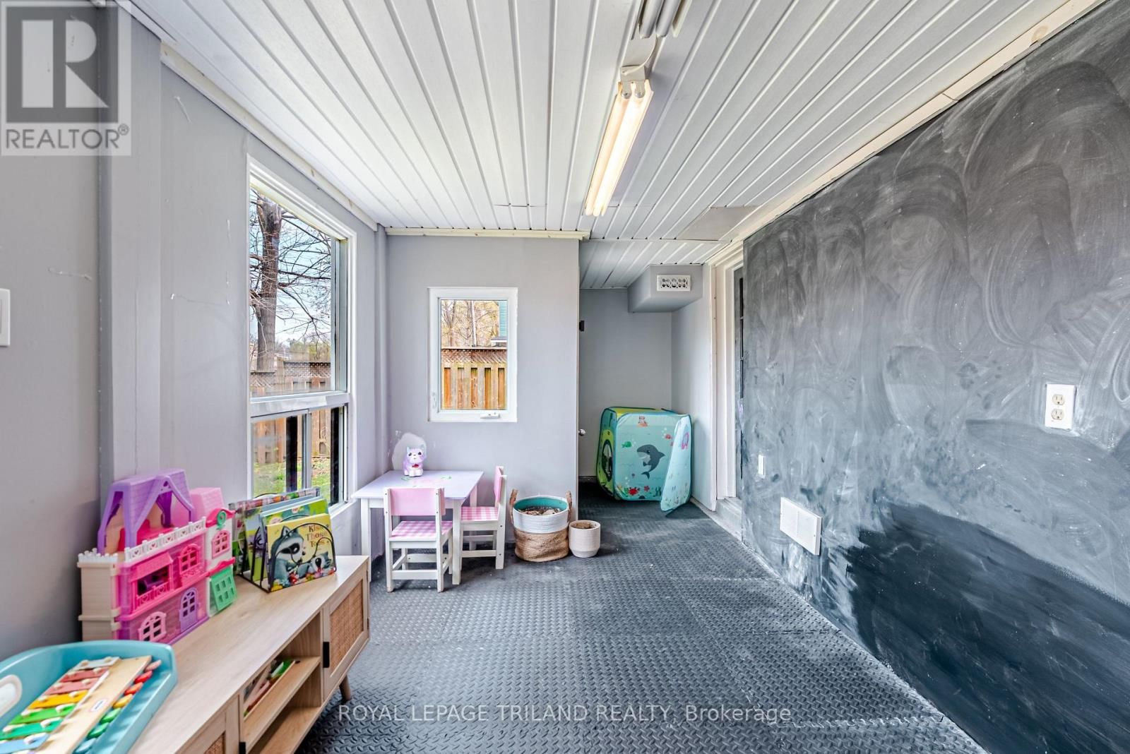 3868 HAMILTON ROAD Image 31