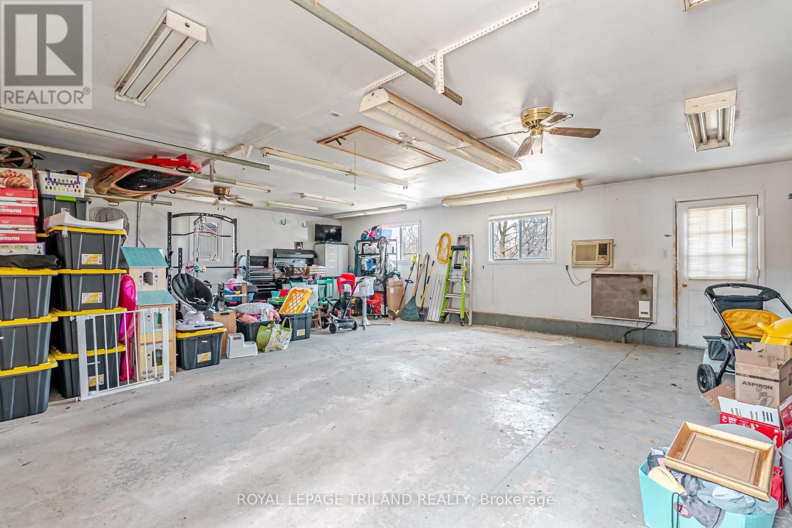 3868 HAMILTON ROAD Image 32