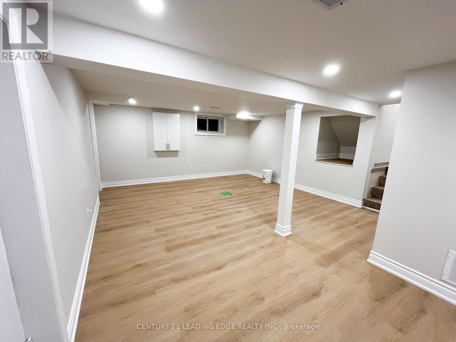 50 LIMERIDGE ROAD WEST Image 2