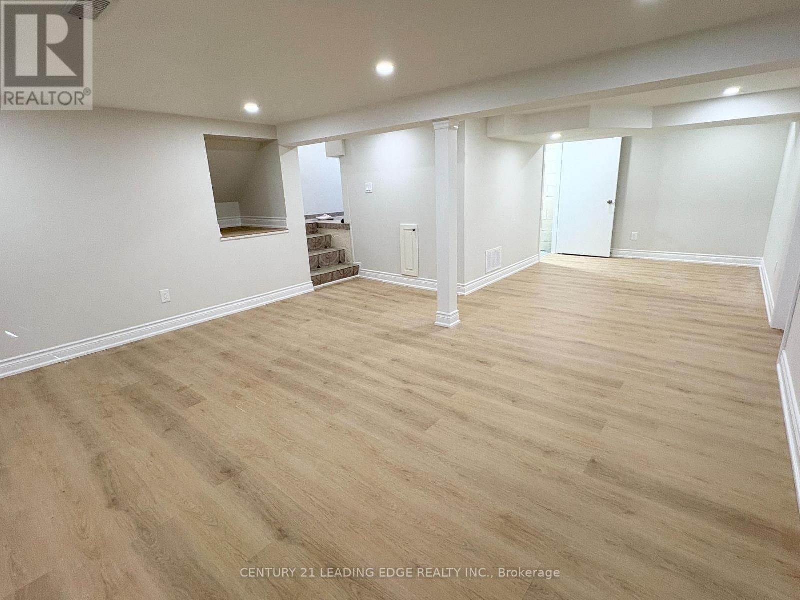 50 LIMERIDGE ROAD WEST Image 5