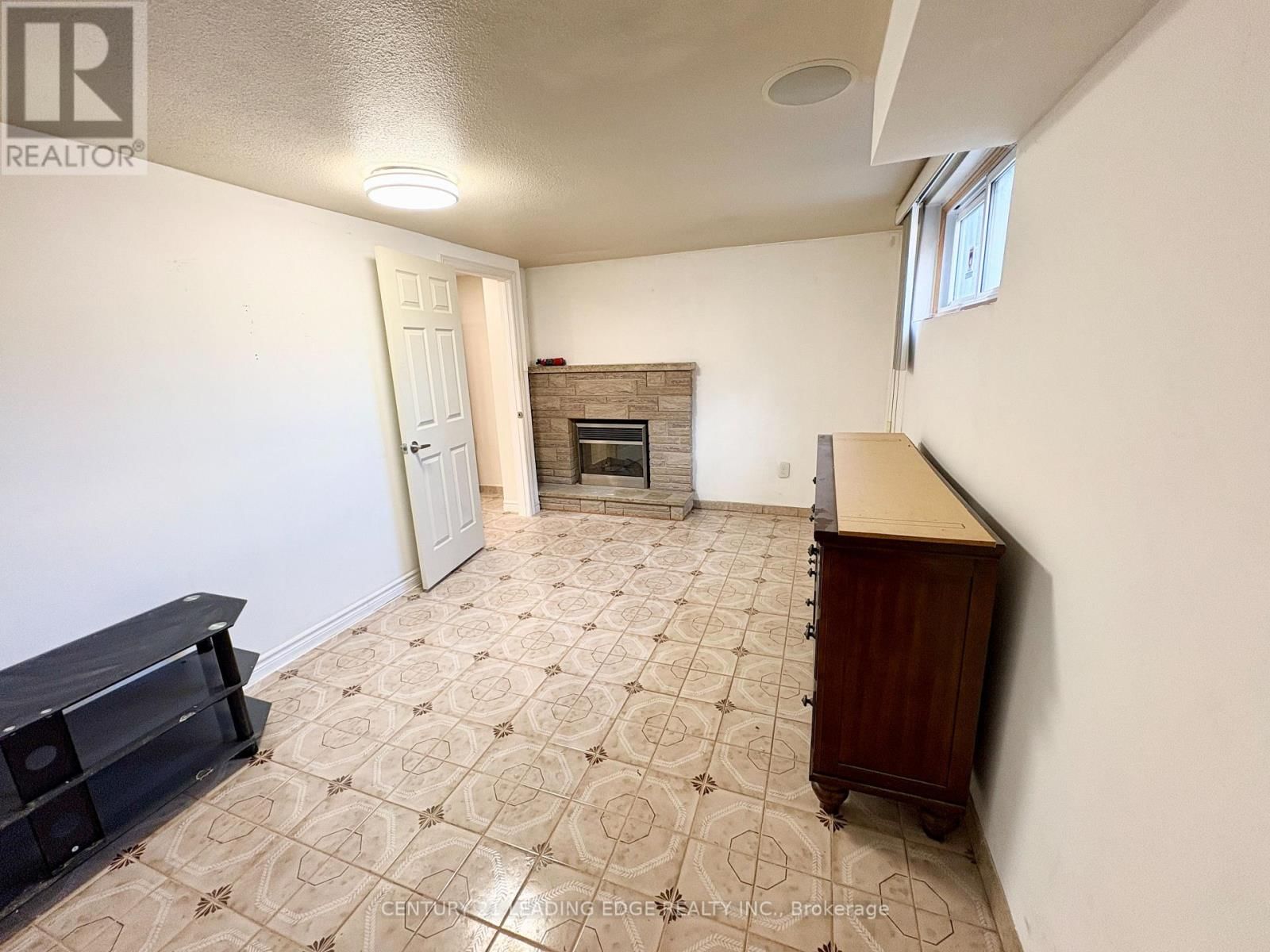 50 LIMERIDGE ROAD WEST Image 7