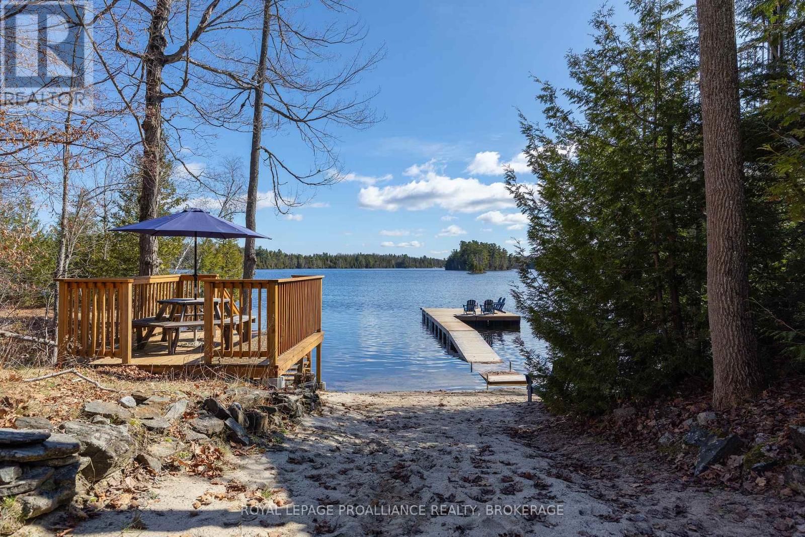 1077 COUNTRY LANE Image 11