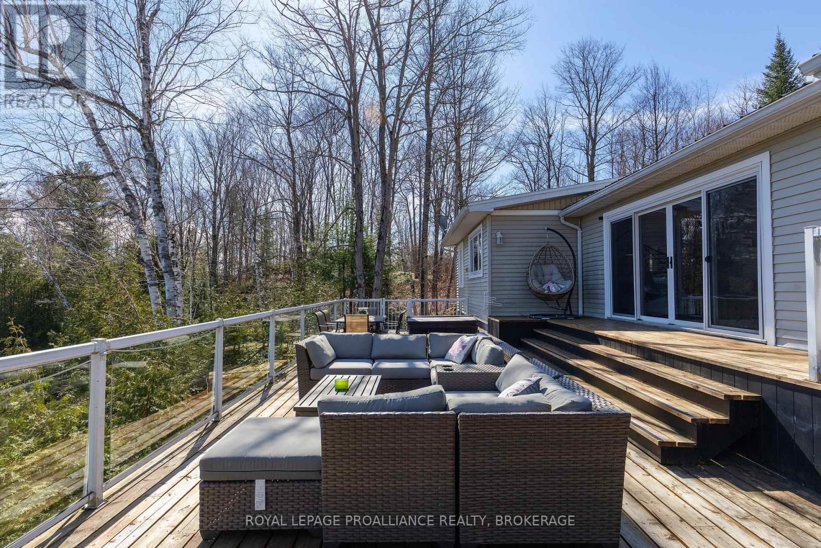 1077 COUNTRY LANE Image 21