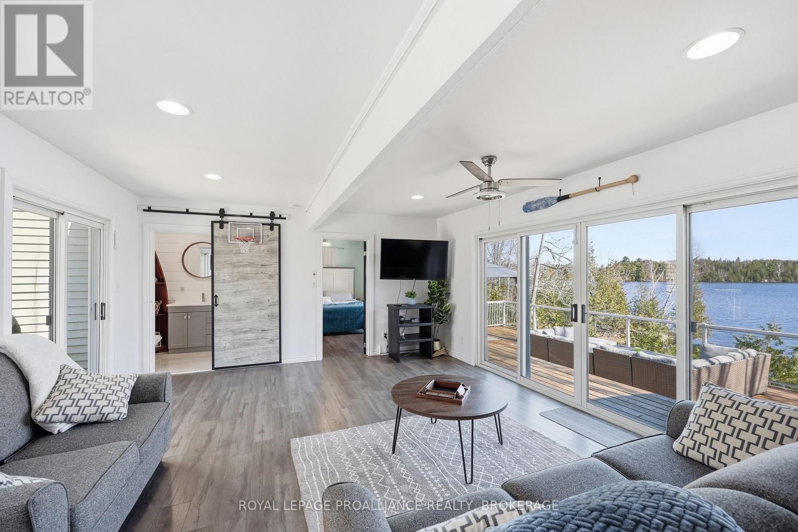 1077 COUNTRY LANE Image 26