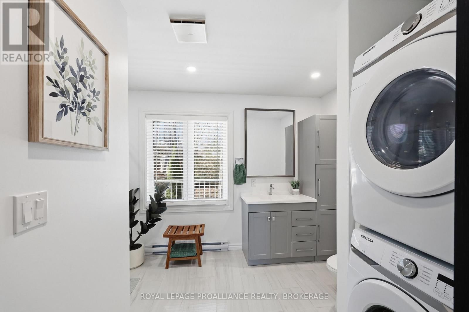 1077 COUNTRY LANE Image 34