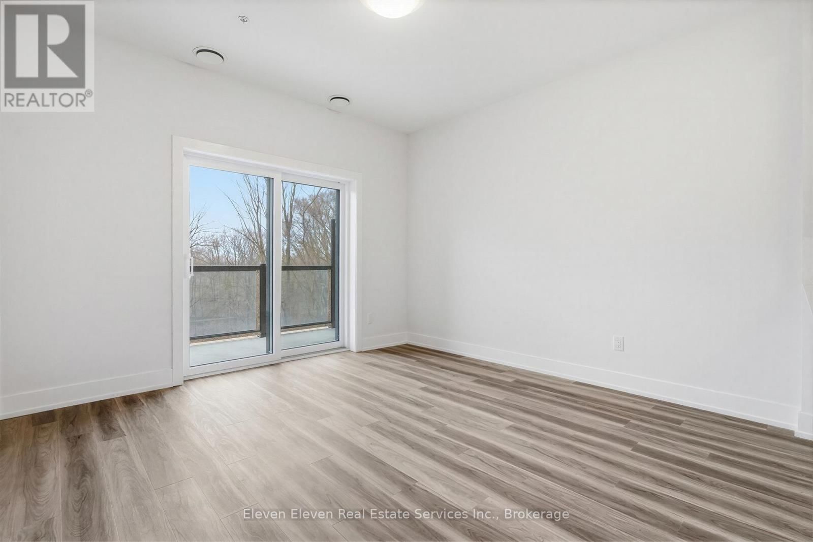 322 - 1100 LACKNER PLACE Image 15