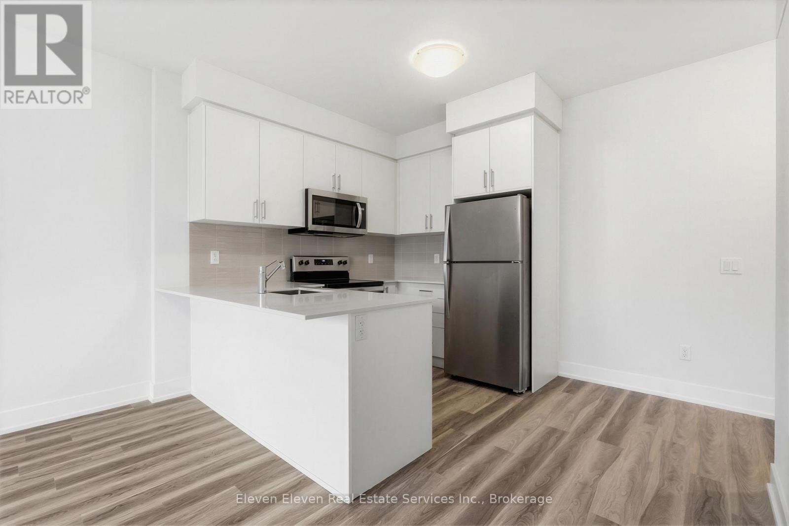 322 - 1100 LACKNER PLACE Image 16