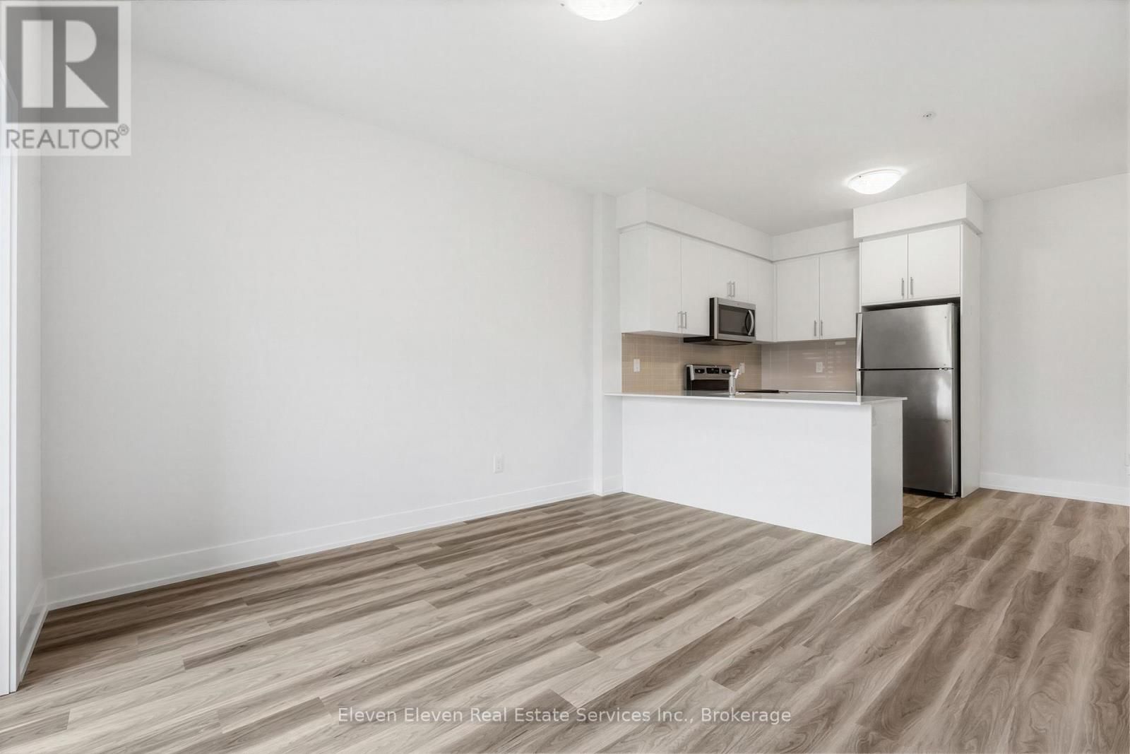 322 - 1100 LACKNER PLACE Image 17