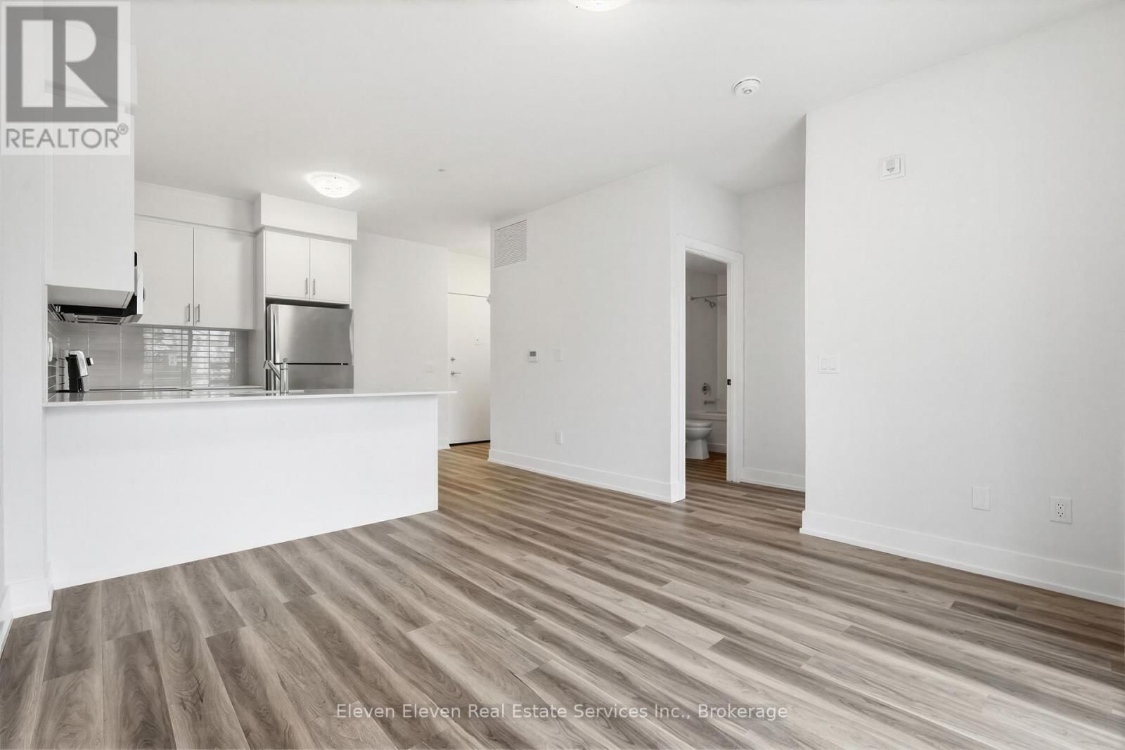 322 - 1100 LACKNER PLACE Image 19