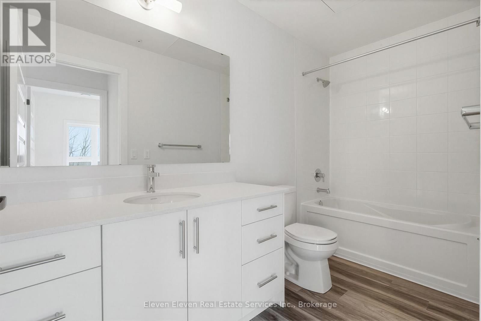 322 - 1100 LACKNER PLACE Image 20