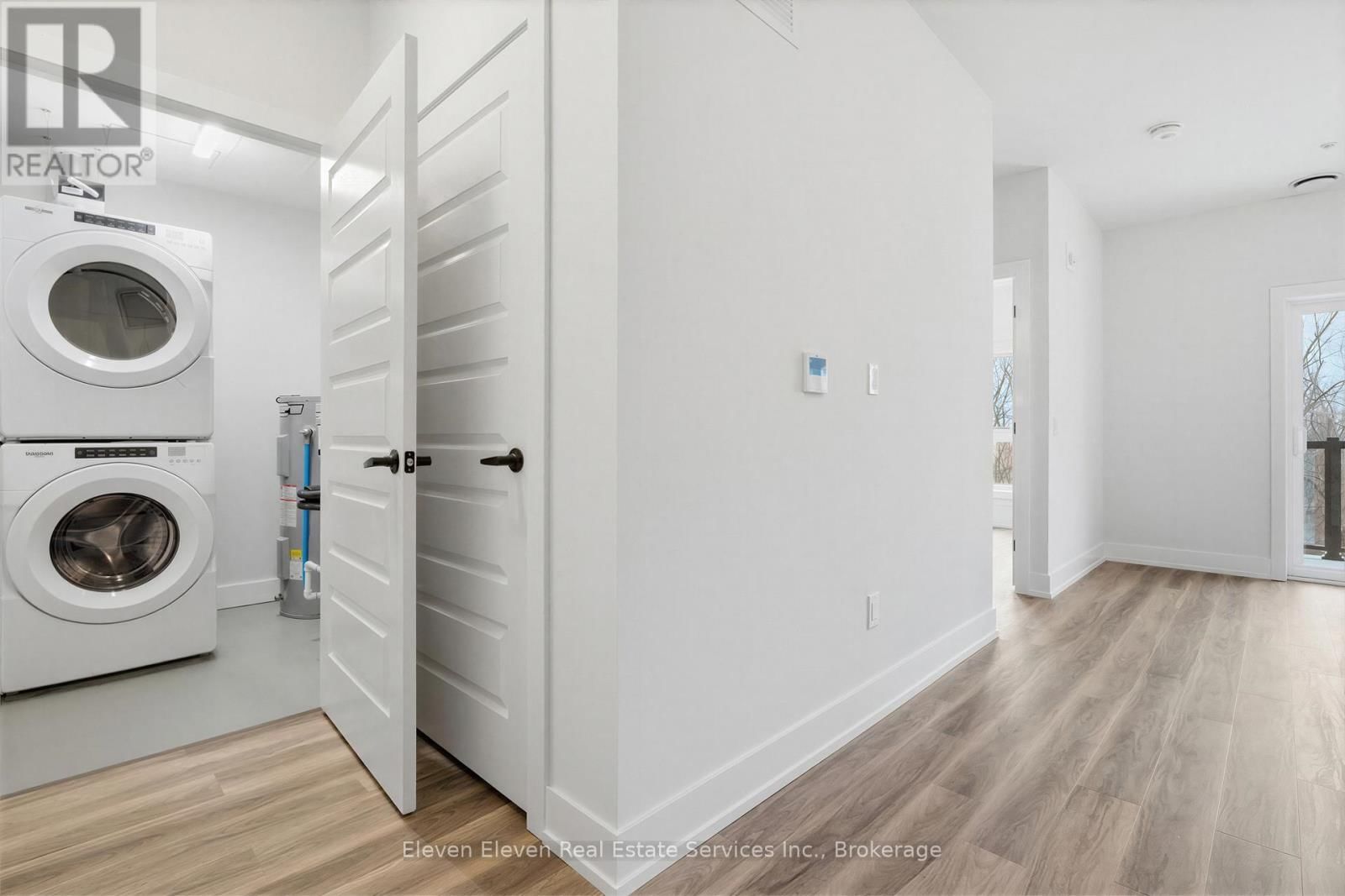 322 - 1100 LACKNER PLACE Image 23