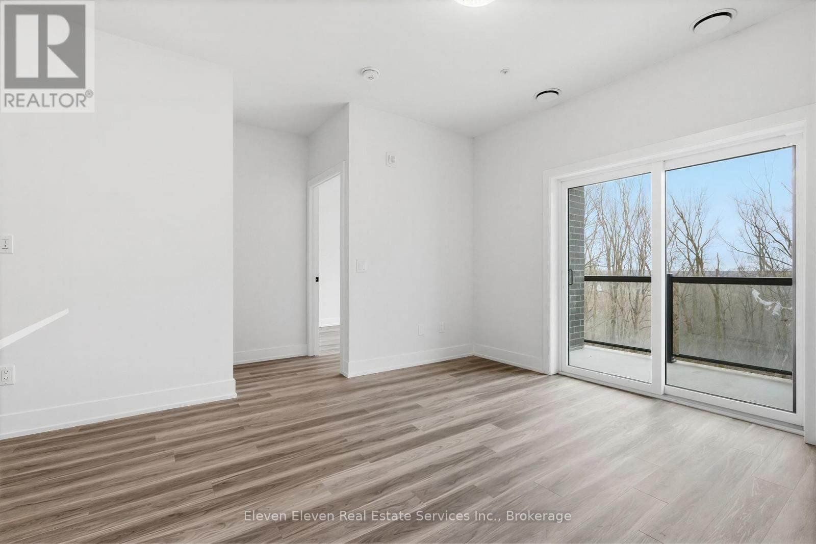 322 - 1100 LACKNER PLACE Image 6