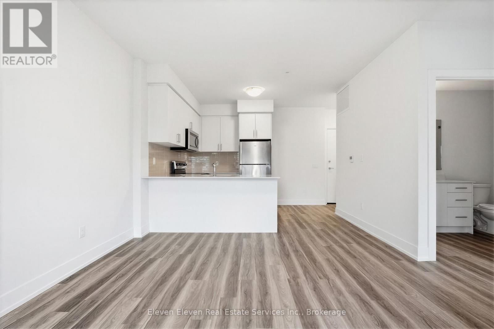 322 - 1100 LACKNER PLACE Image 8