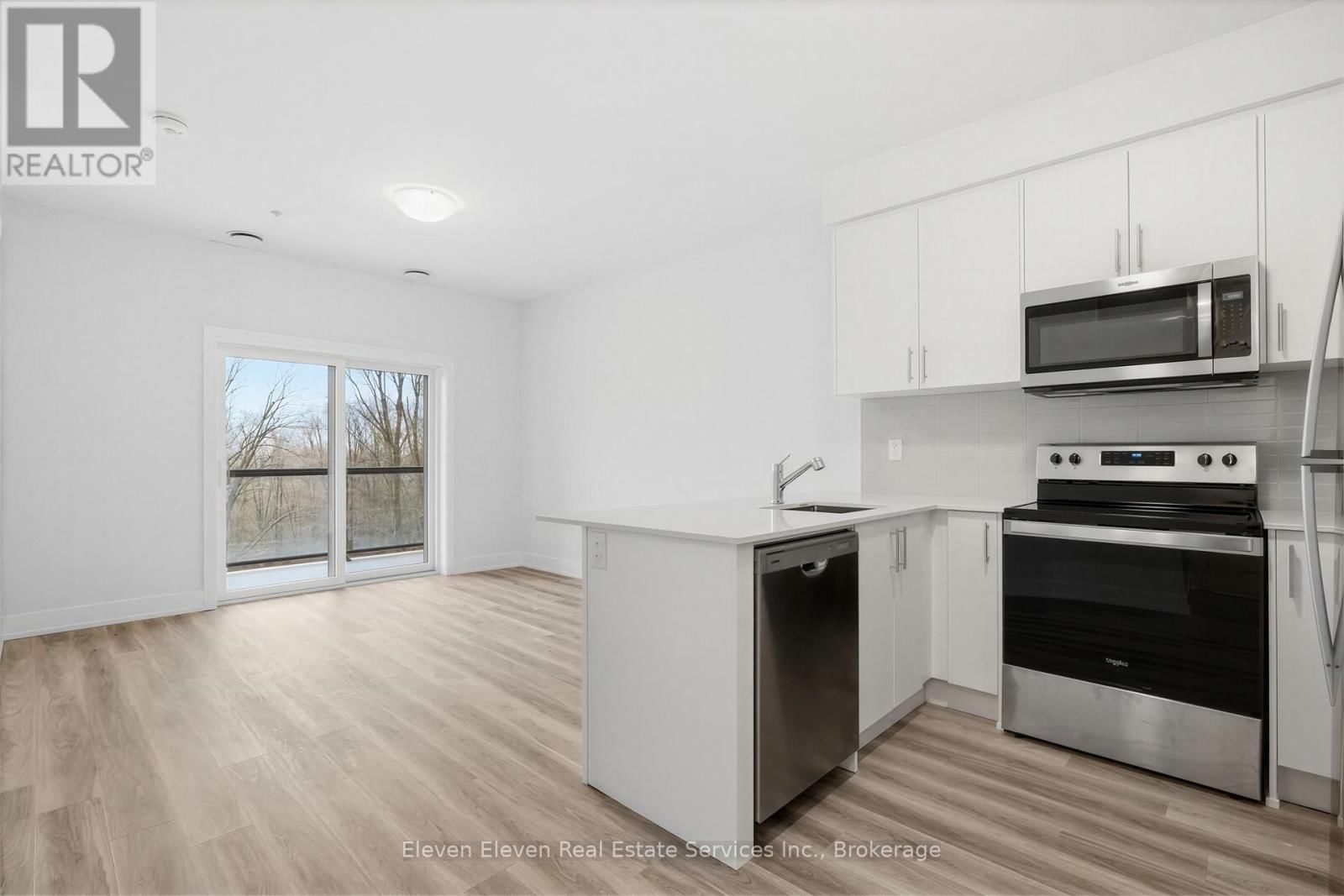 322 - 1100 LACKNER PLACE Image 9