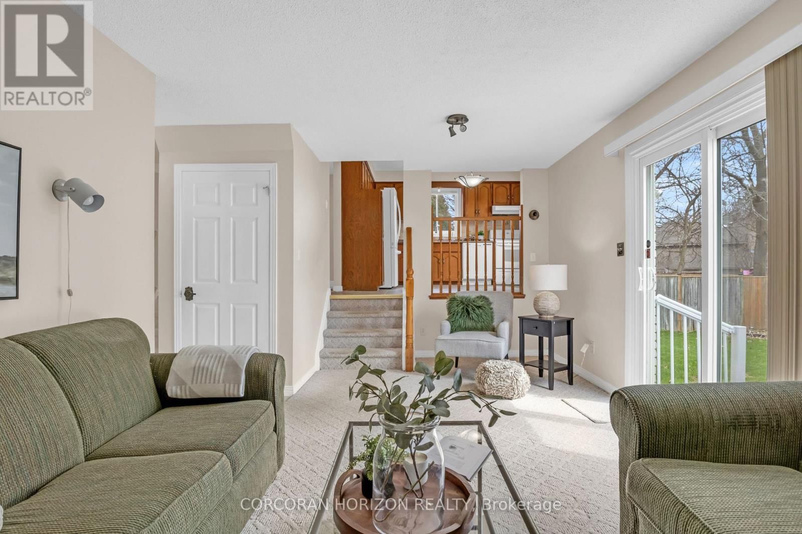 318 BURNETT AVENUE Image 18