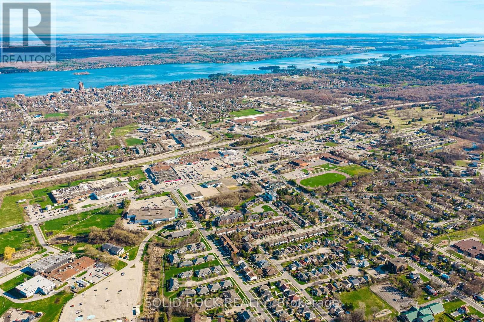 26 REGENCY PLACE Image 39