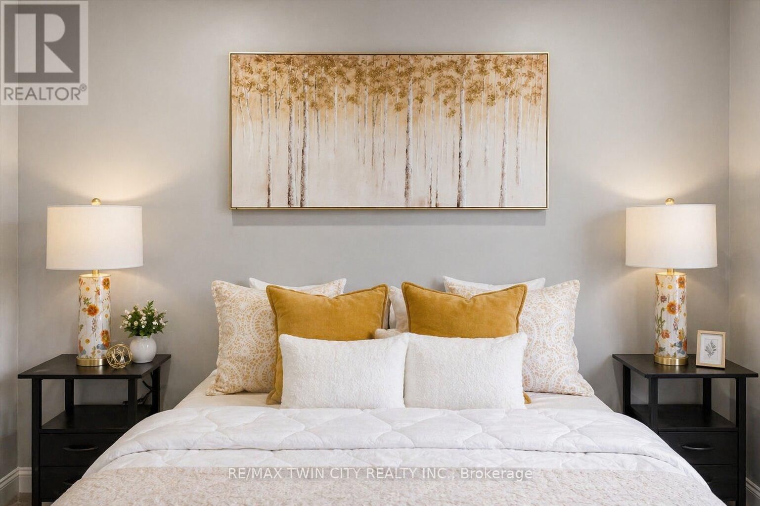 86 CARLYLE DRIVE Image 13