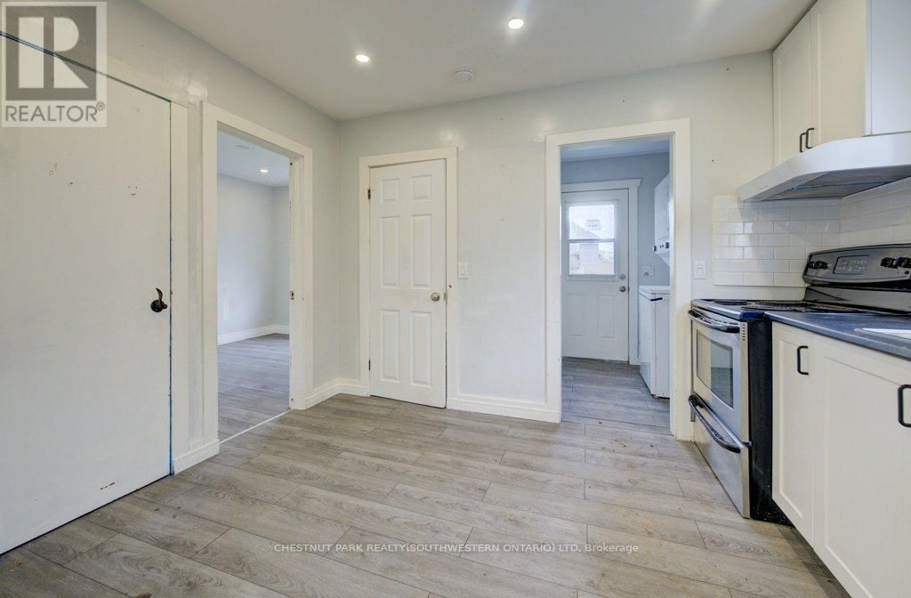 37 CATHERINE STREET Image 13