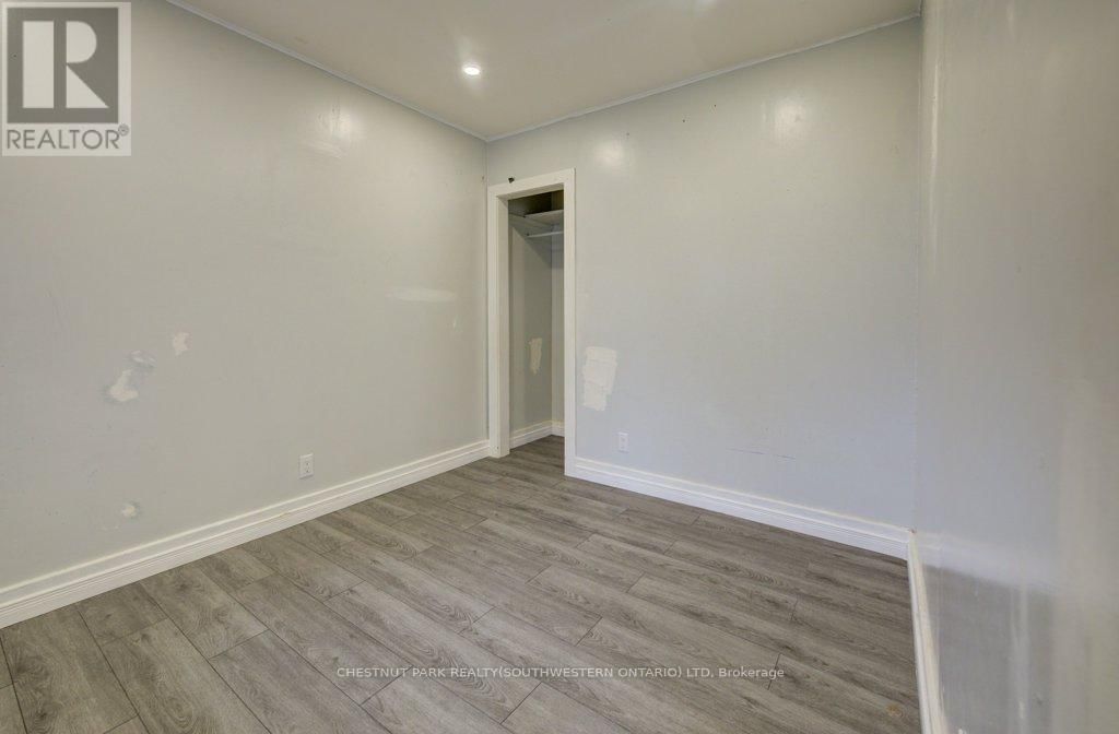 37 CATHERINE STREET Image 9