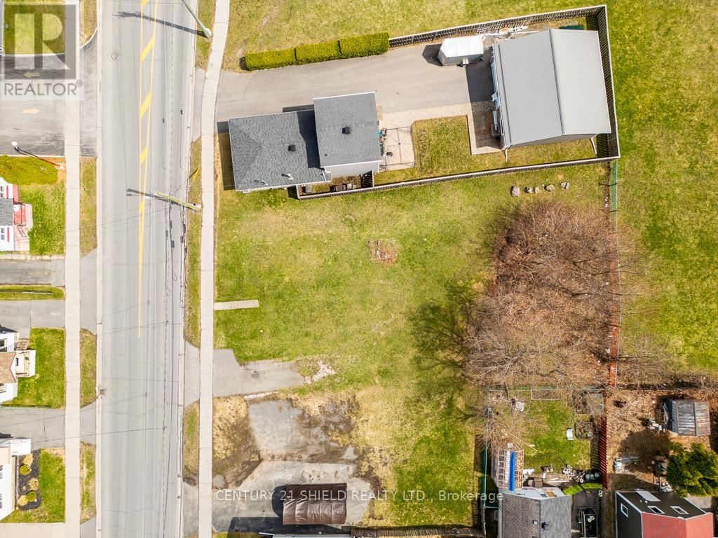 20 ELEVENTH STREET WEST Image 5